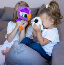 Load image into Gallery viewer, Isabelle & Phoenix Plush from Puffin Rock and the New Friends Movie